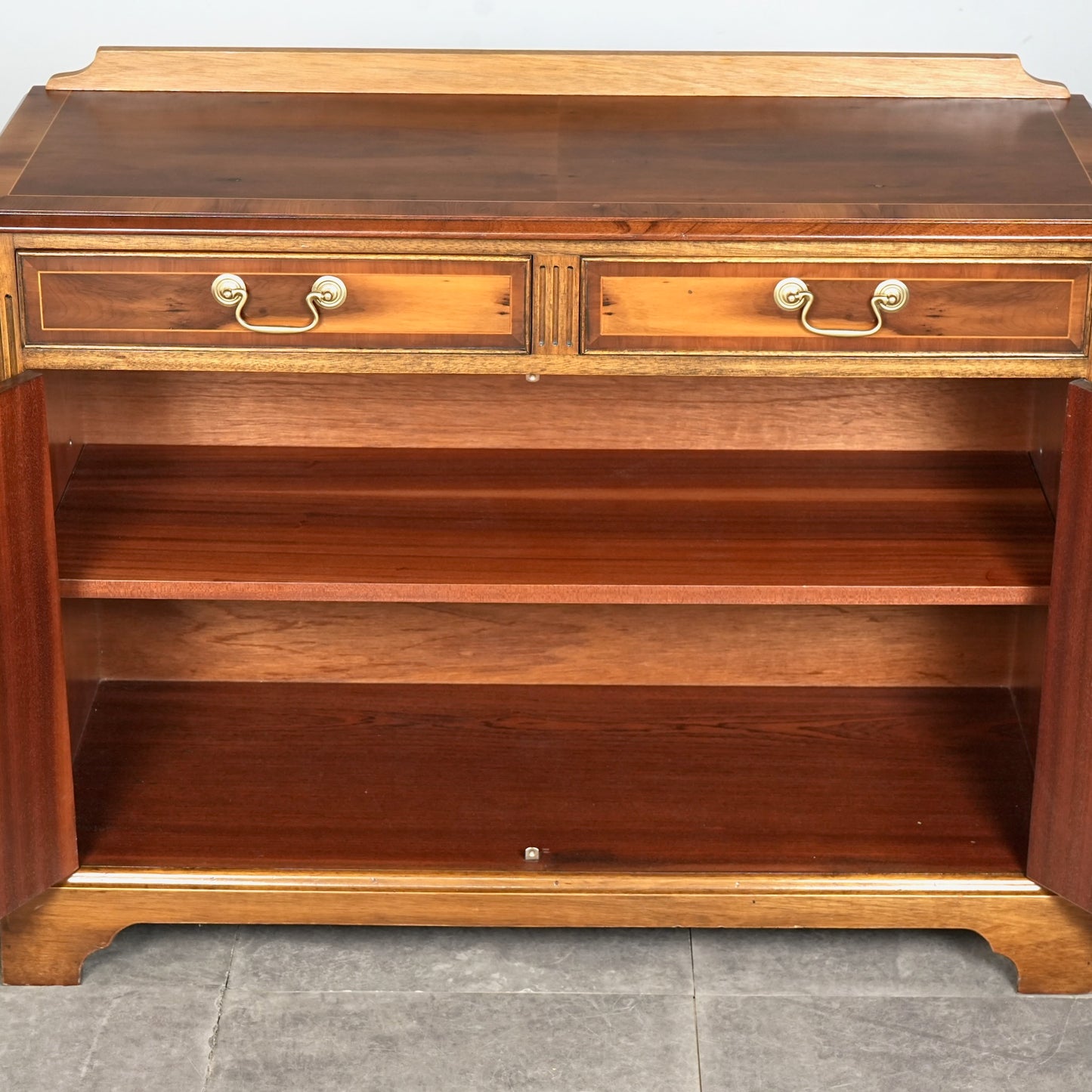 英国クラシック ヴィンテージ キャビネット