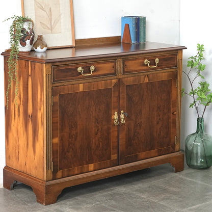 英国クラシック ヴィンテージ キャビネット