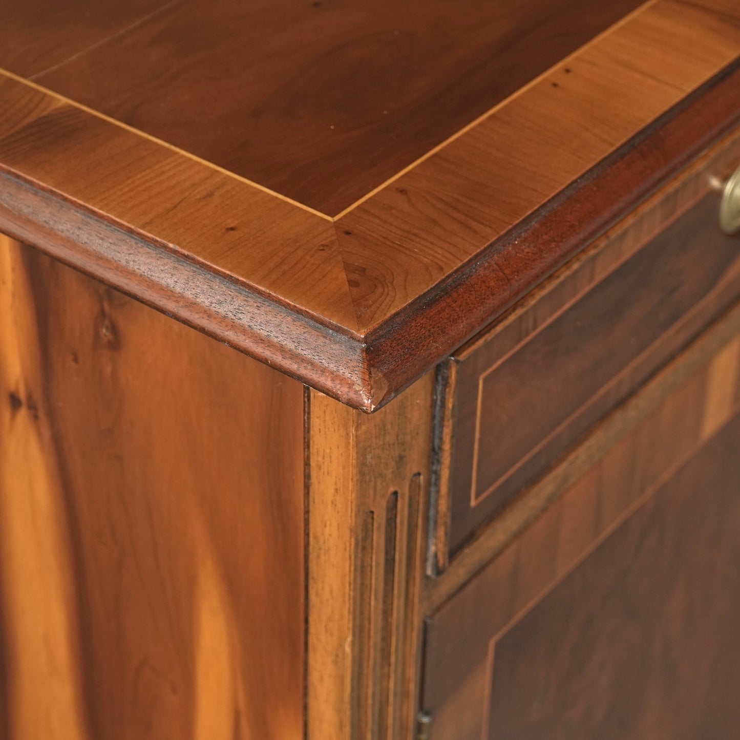 英国クラシック ヴィンテージ キャビネット