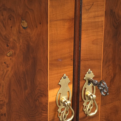 英国クラシック ヴィンテージ キャビネット