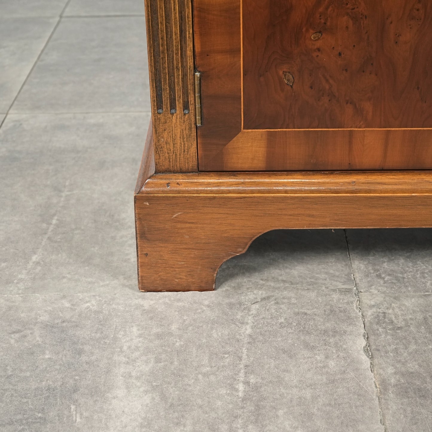 英国クラシック ヴィンテージ キャビネット