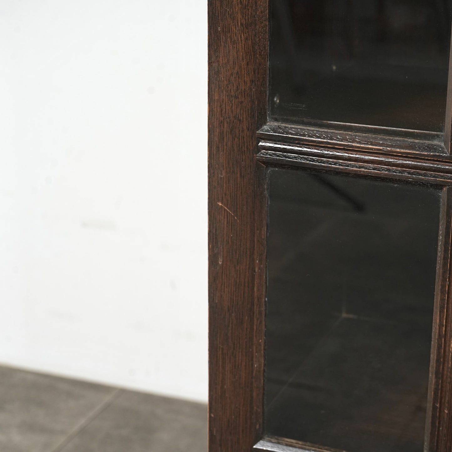 英国クラシック ヴィンテージ ガラスキャビネット