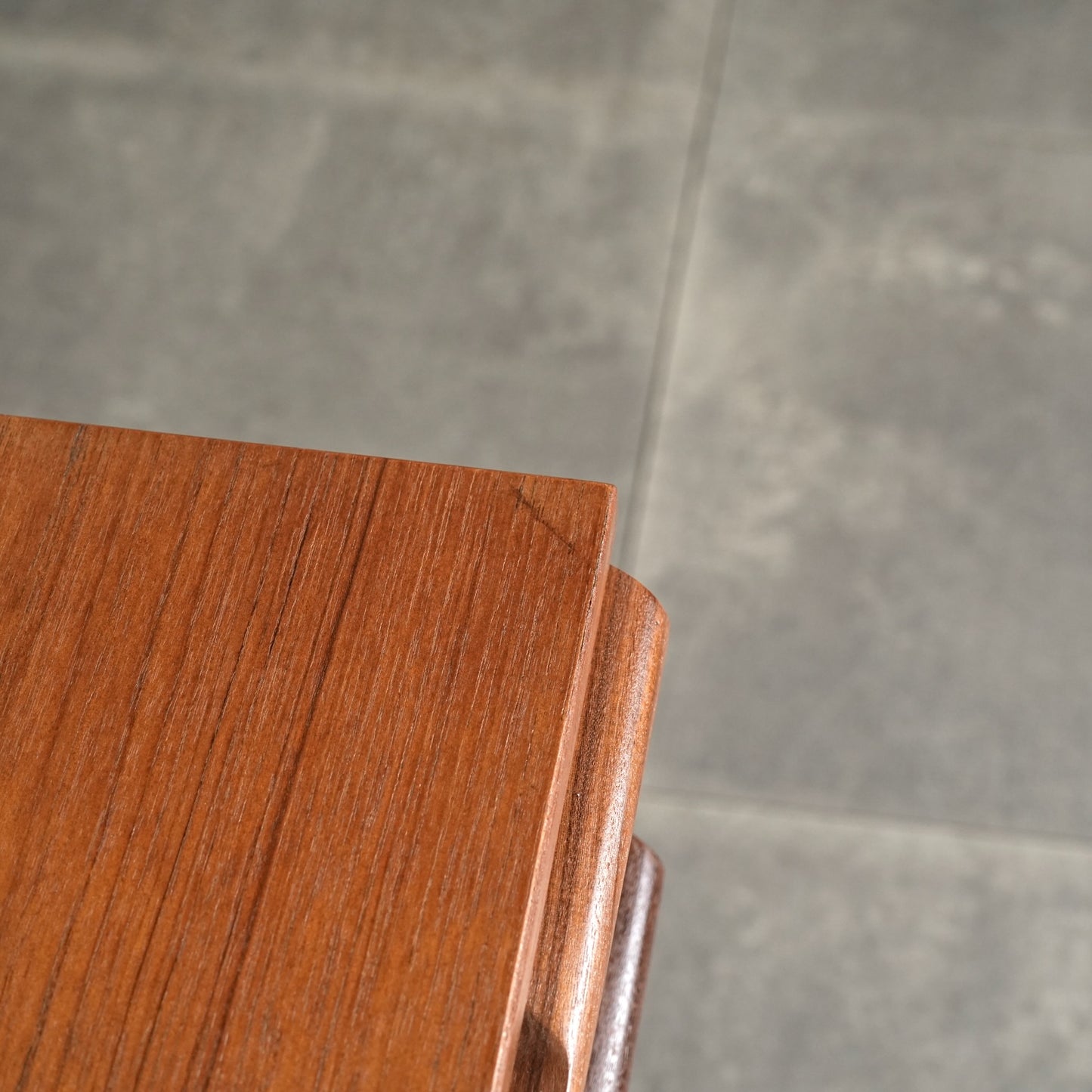 【AVALON】ヴィンテージ サイドボード