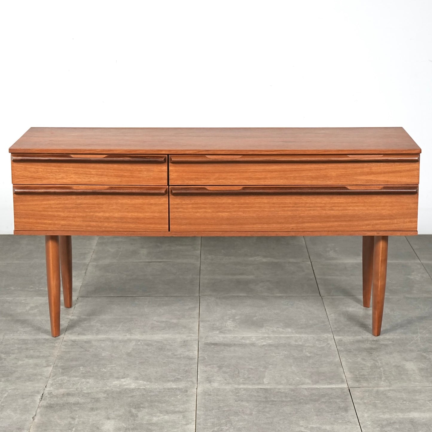 【AVALON】ヴィンテージ サイドボード