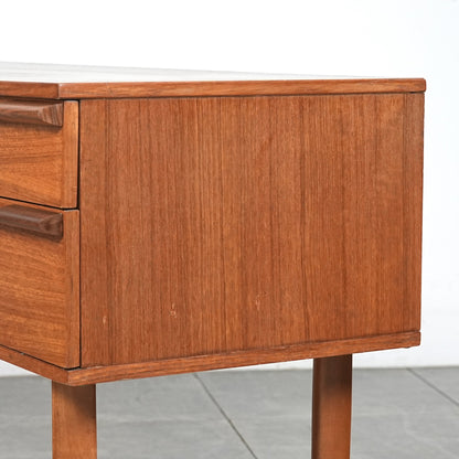 【AVALON】ヴィンテージ サイドボード