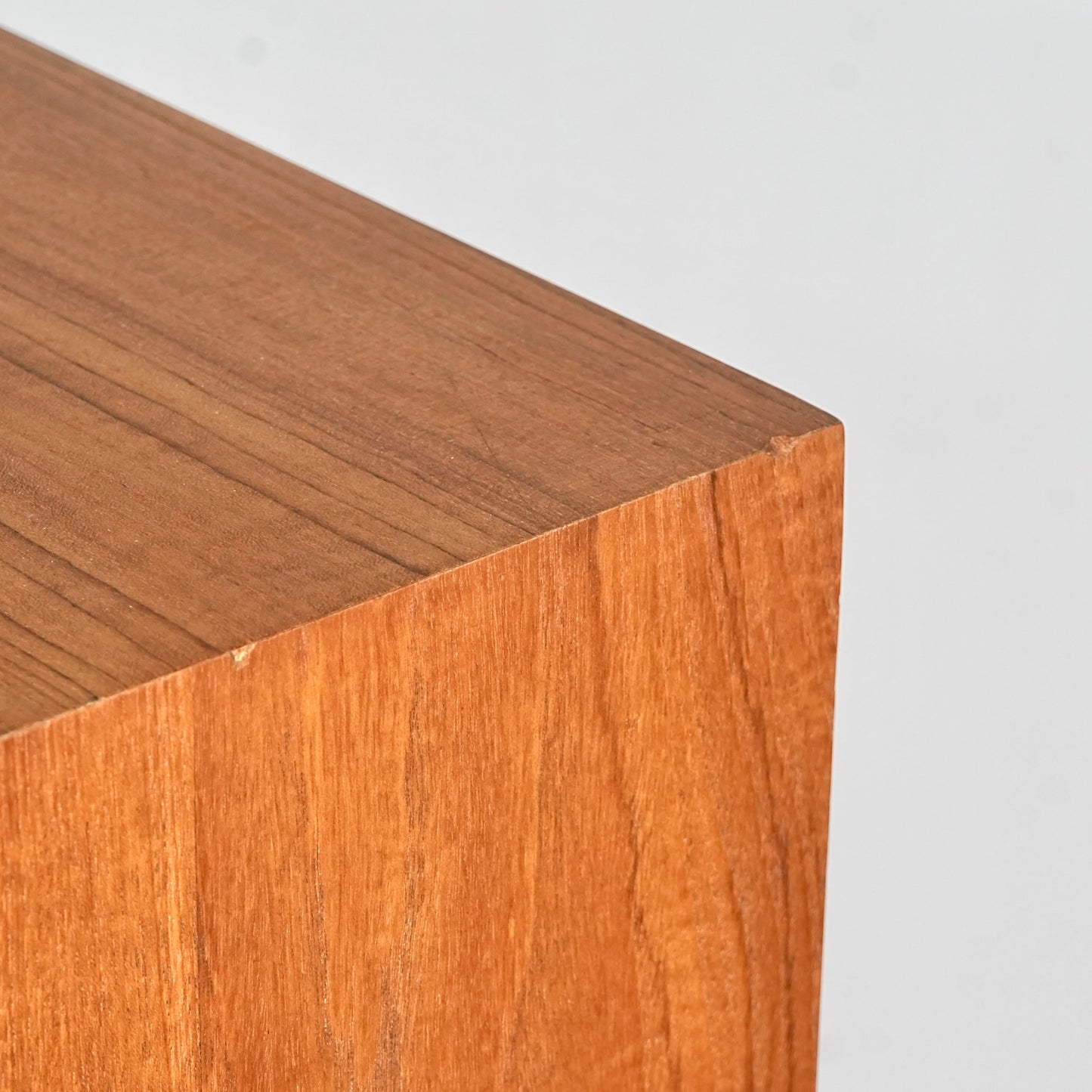 【Turnidge】ヴィンテージ ガラスキャビネット