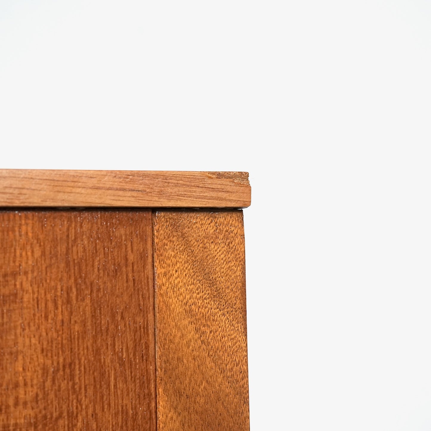 イギリスヴィンテージ ハイチェスト