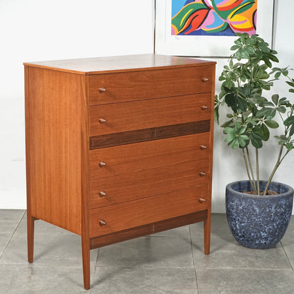 イギリスヴィンテージ ハイチェスト