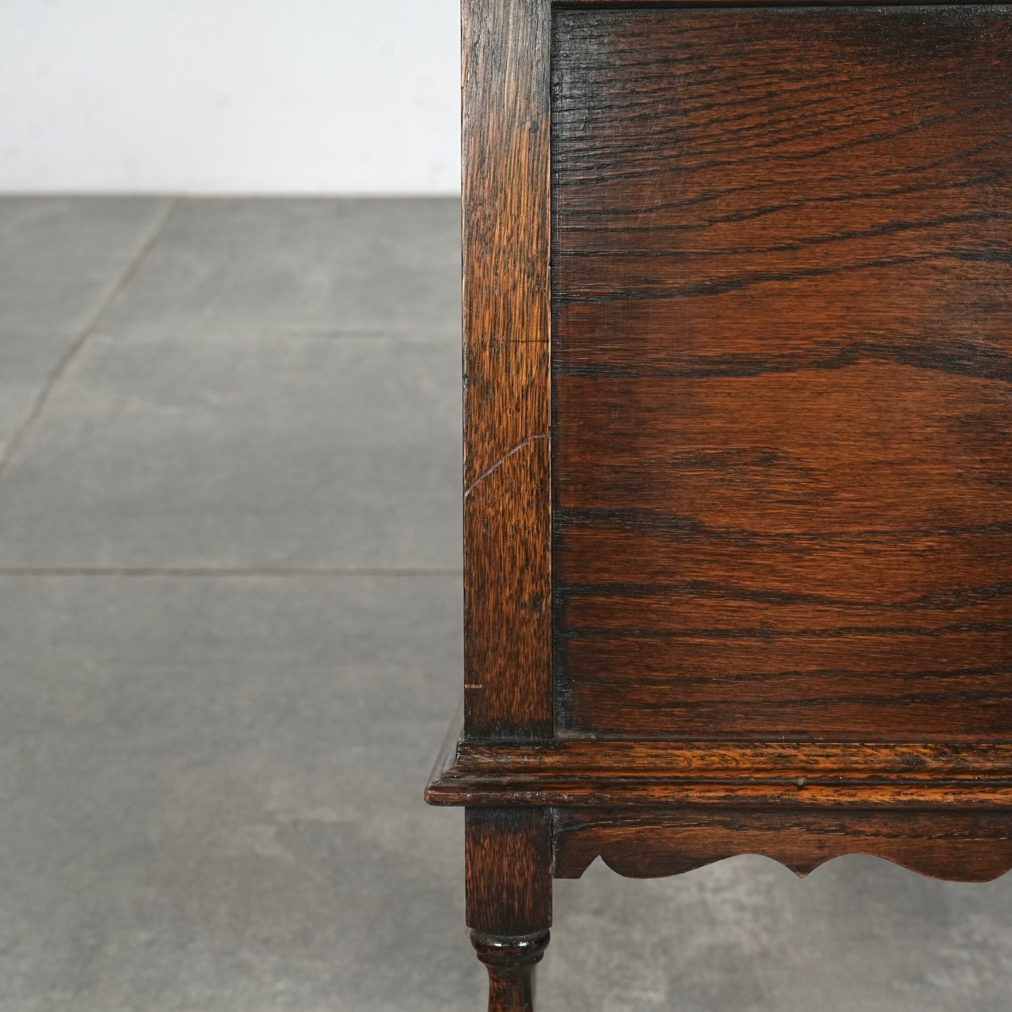 英国アンティーク マガジンラック