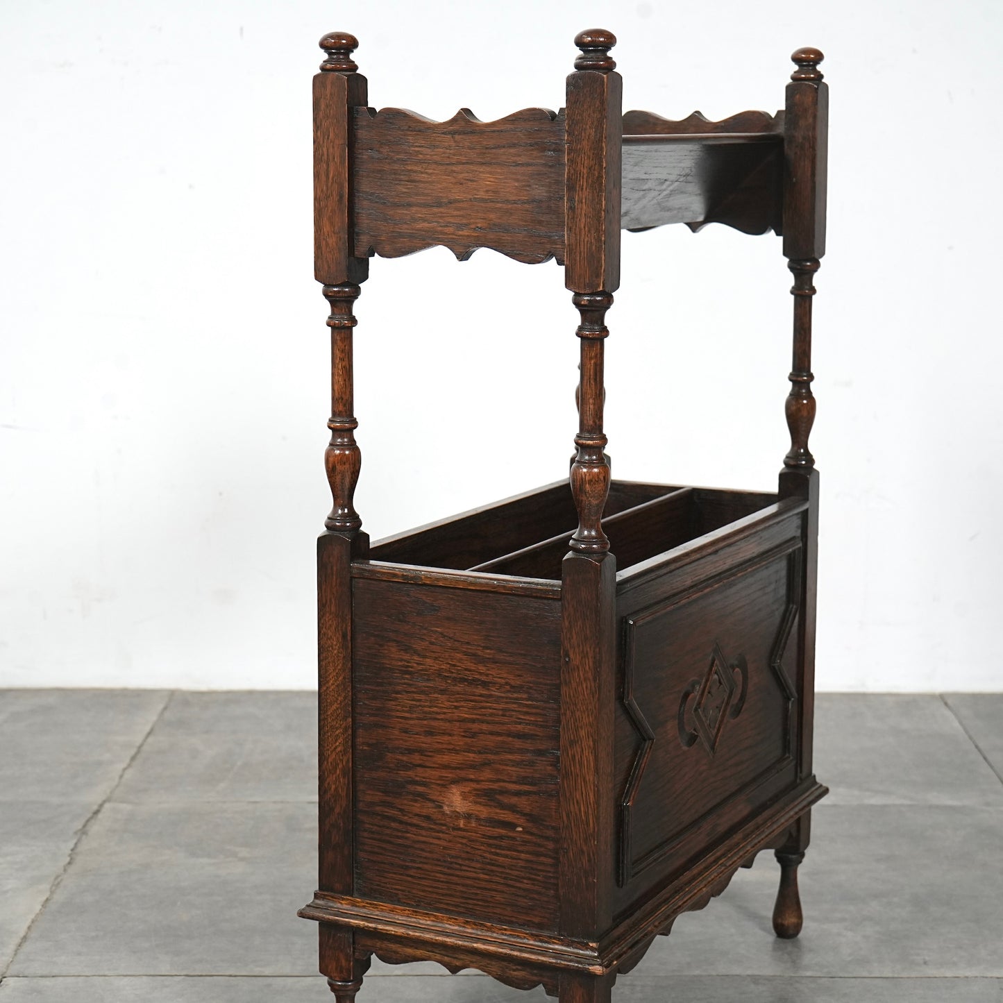 英国アンティーク マガジンラック