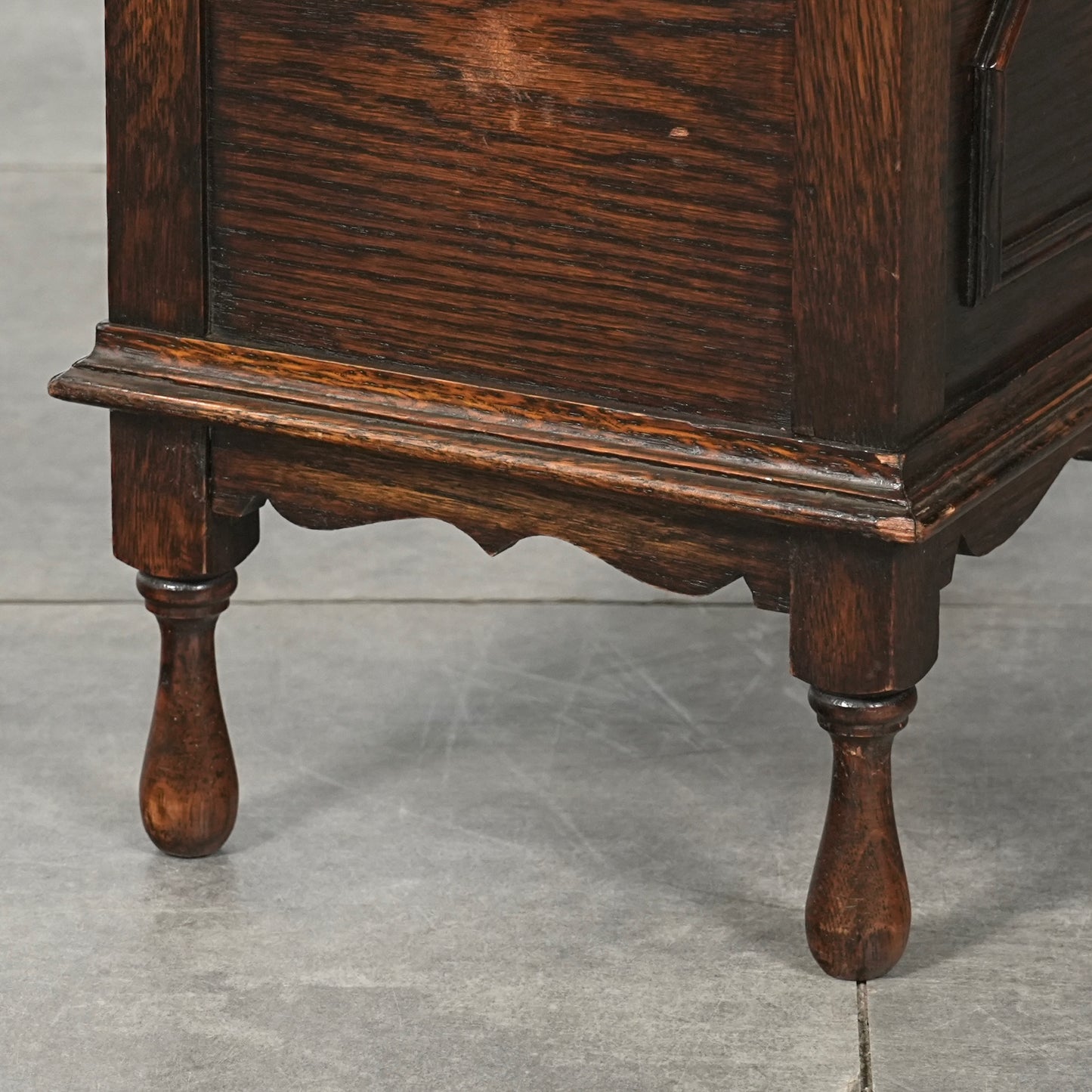 英国アンティーク マガジンラック