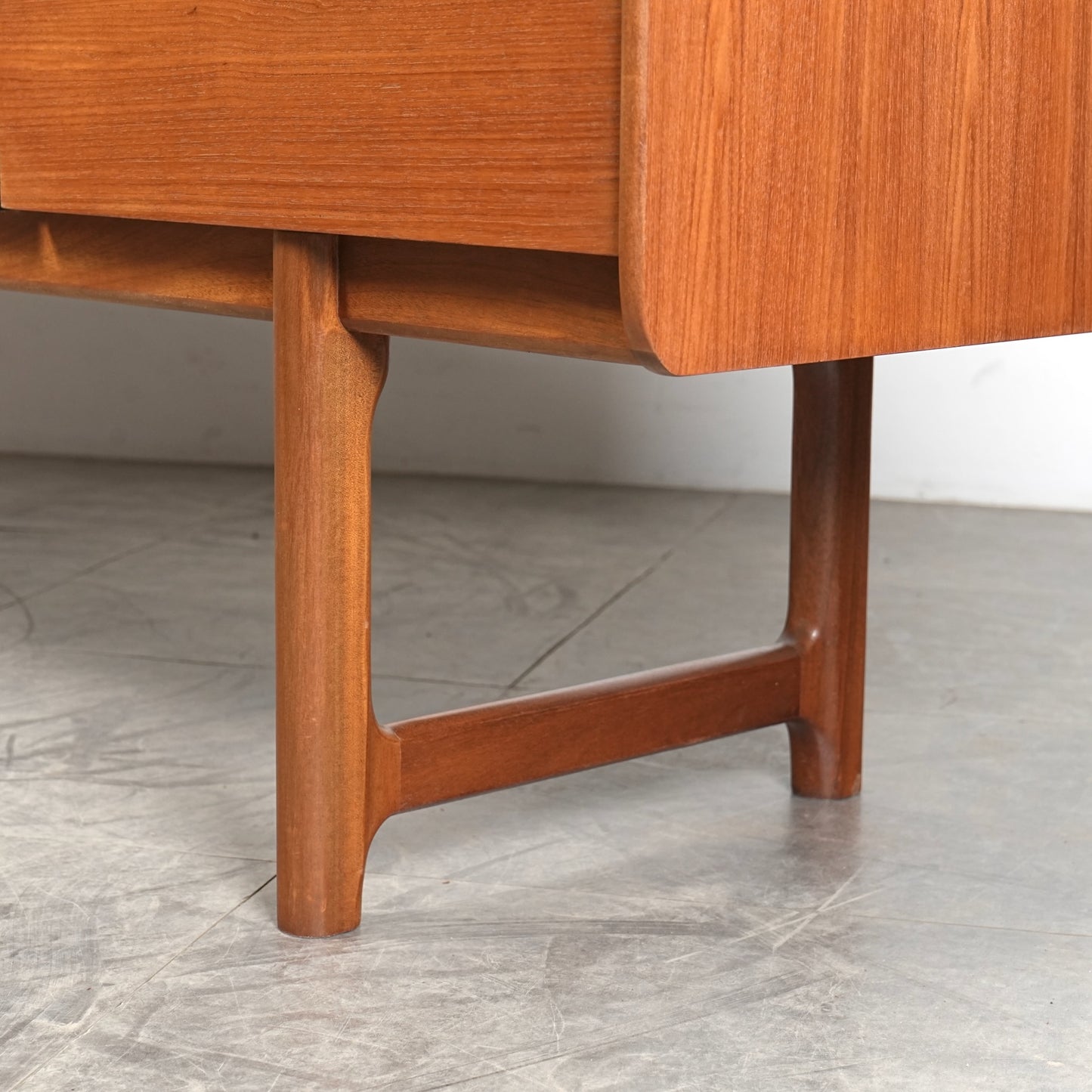 【A.H.McINTOSH】ヴィンテージ サイドボード