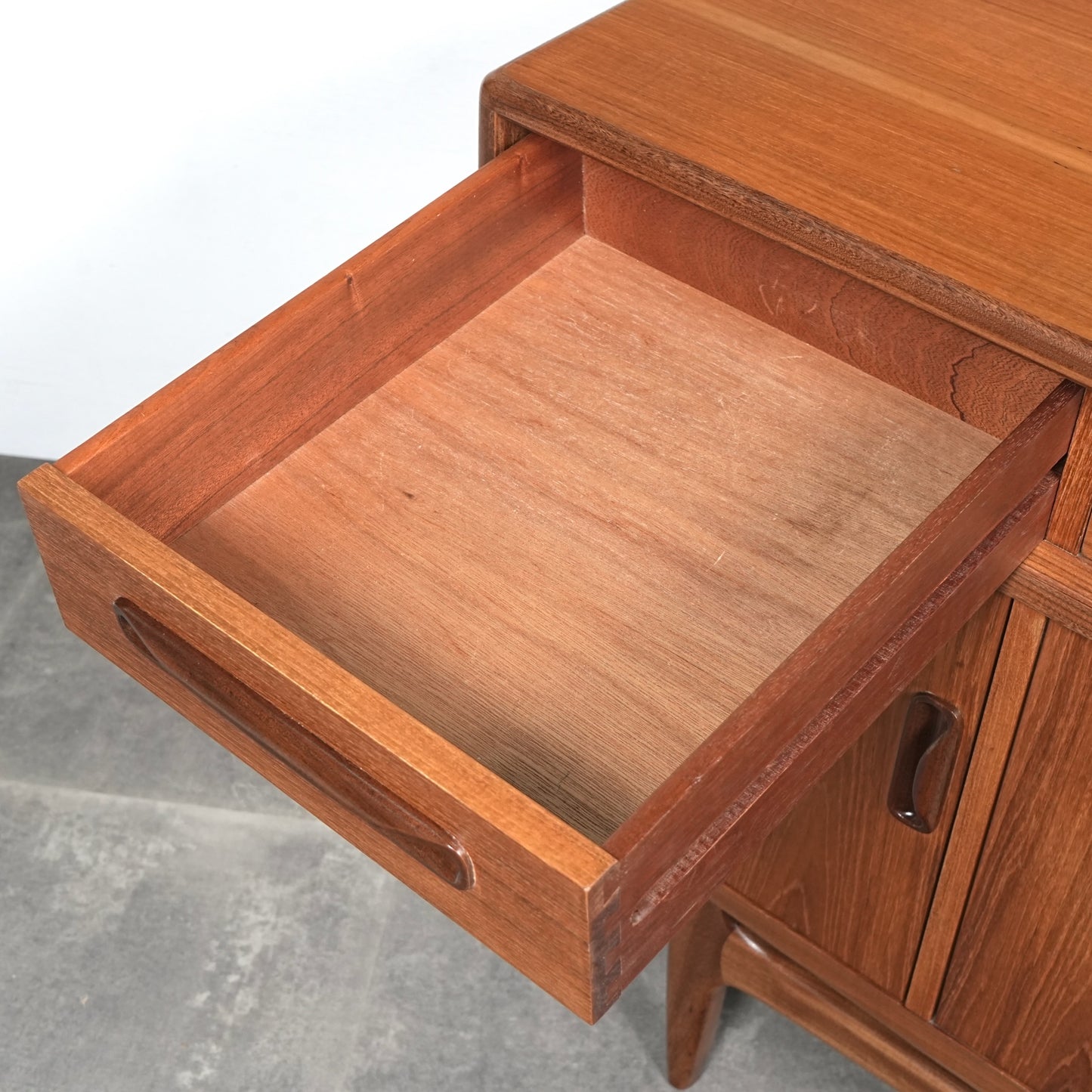 【G-PLAN】Fresco ヴィンテージ サイドボード