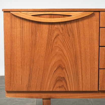 【Beautility】ヴィンテージ サイドボード