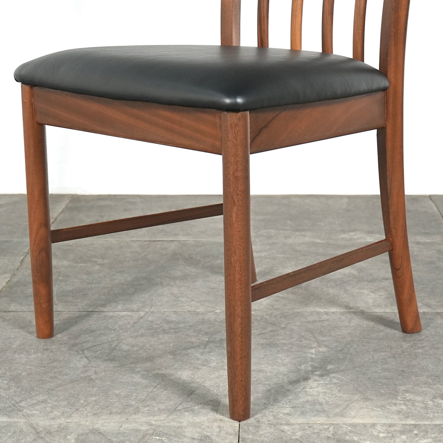 【A.H.McINTOSH】ヴィンテージ ダイニングチェア【張替済】