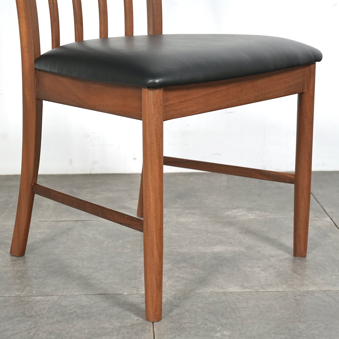 【A.H.McINTOSH】ヴィンテージ ダイニングチェア【張替済】