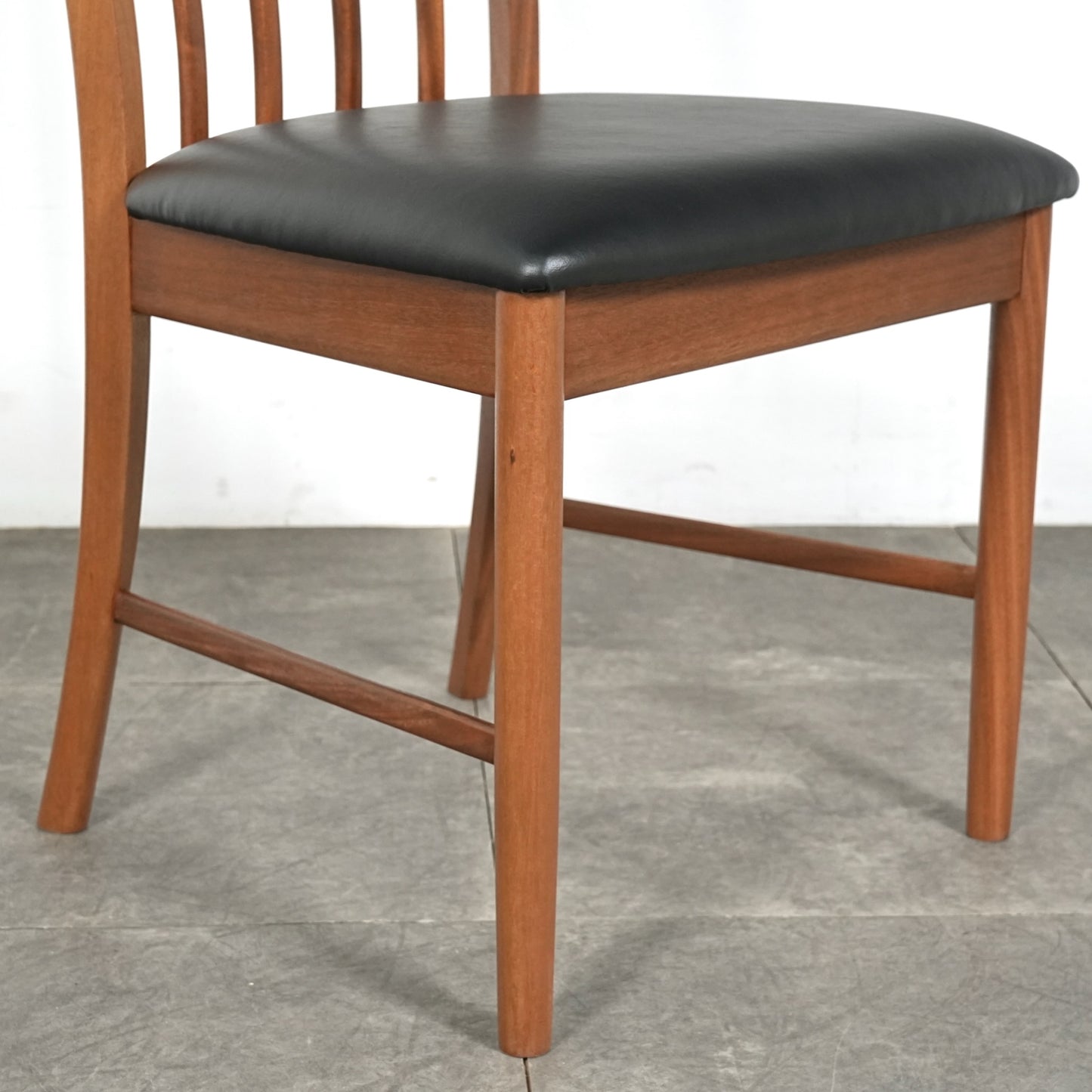 【A.H.McINTOSH】ヴィンテージ ダイニングチェア【張替済】