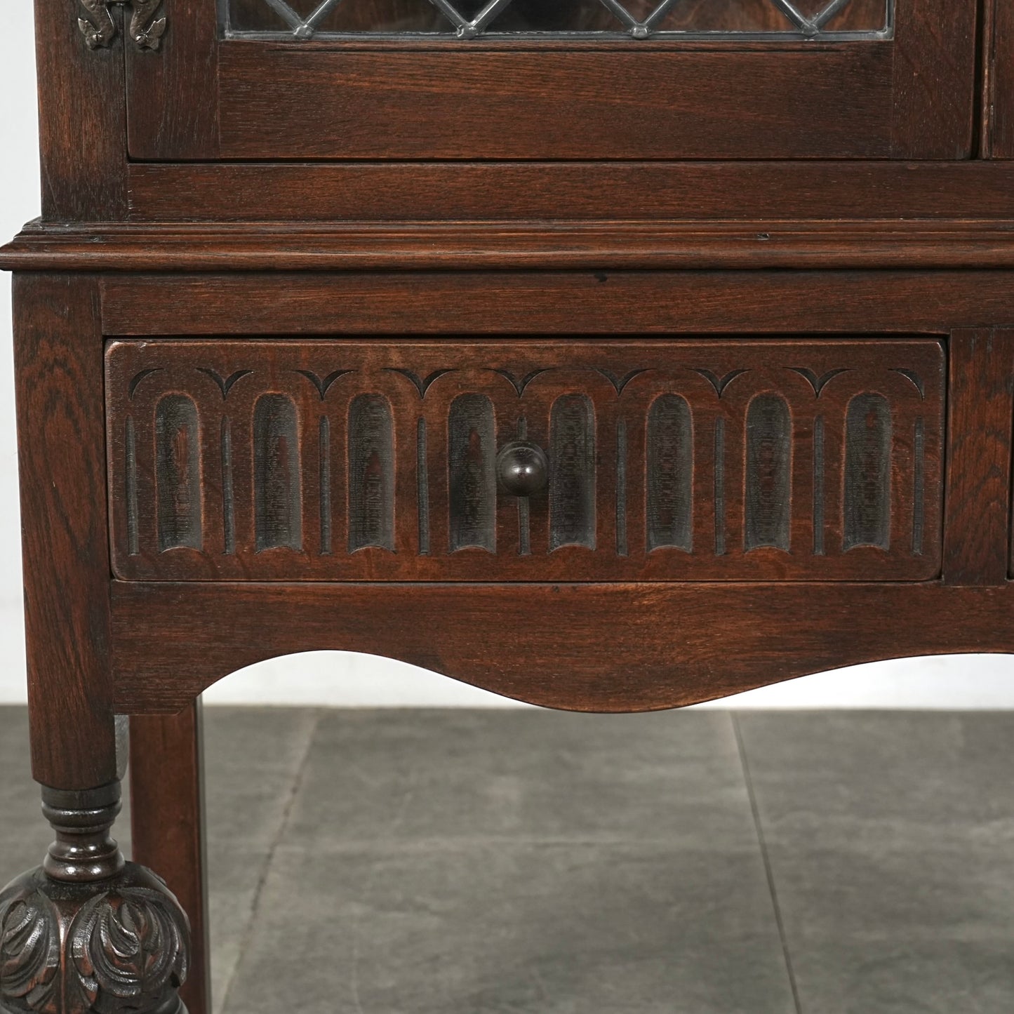 【JAYCEE FURNITURE】ヴィンテージ ガラスキャビネット