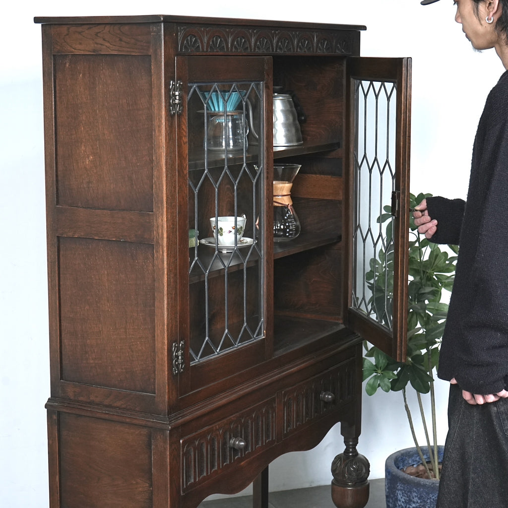 【JAYCEE FURNITURE】ヴィンテージ ガラスキャビネット