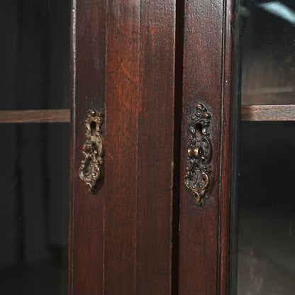 英国アンティーク ガラスキャビネット