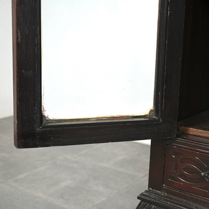 英国アンティーク ガラスキャビネット