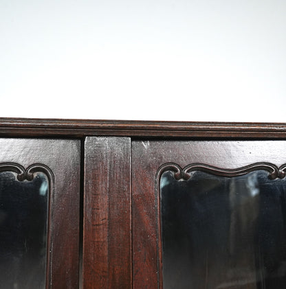 英国アンティーク ガラスキャビネット