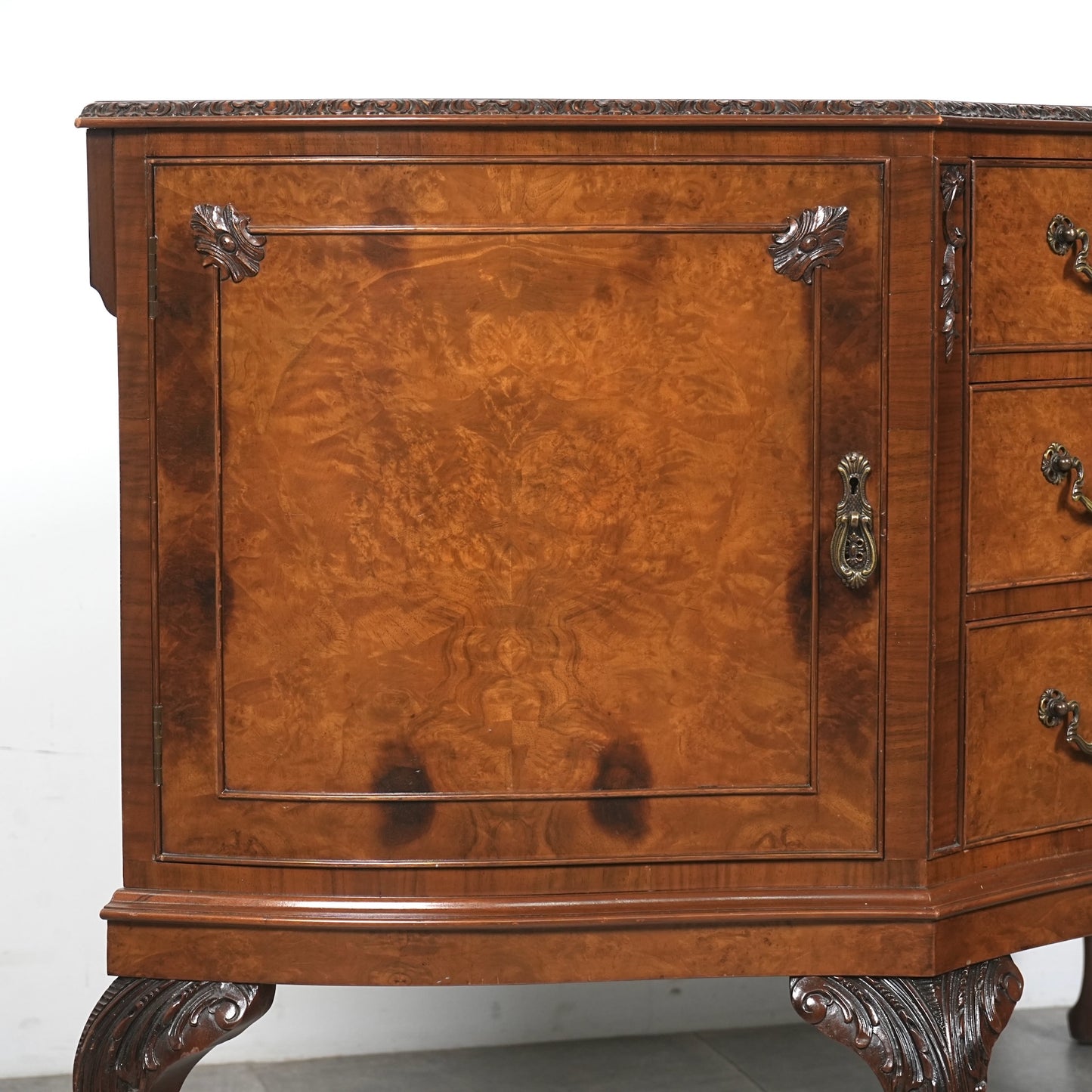 英国クラシック ヴィンテージ サイドボード