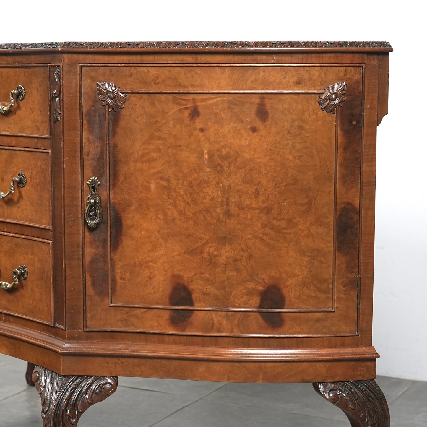 英国クラシック ヴィンテージ サイドボード