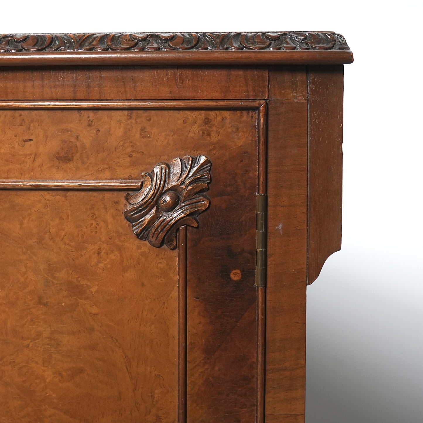 英国クラシック ヴィンテージ サイドボード