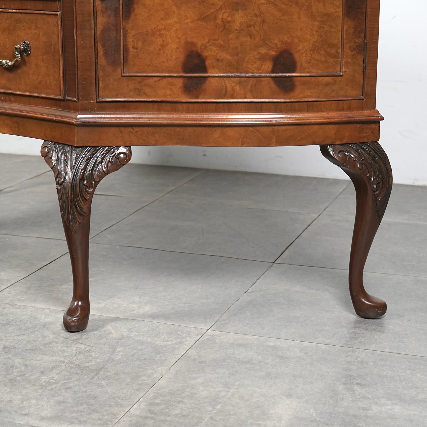 英国クラシック ヴィンテージ サイドボード