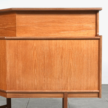 【Turnidge】ヴィンテージ キャビネット(カウンター)