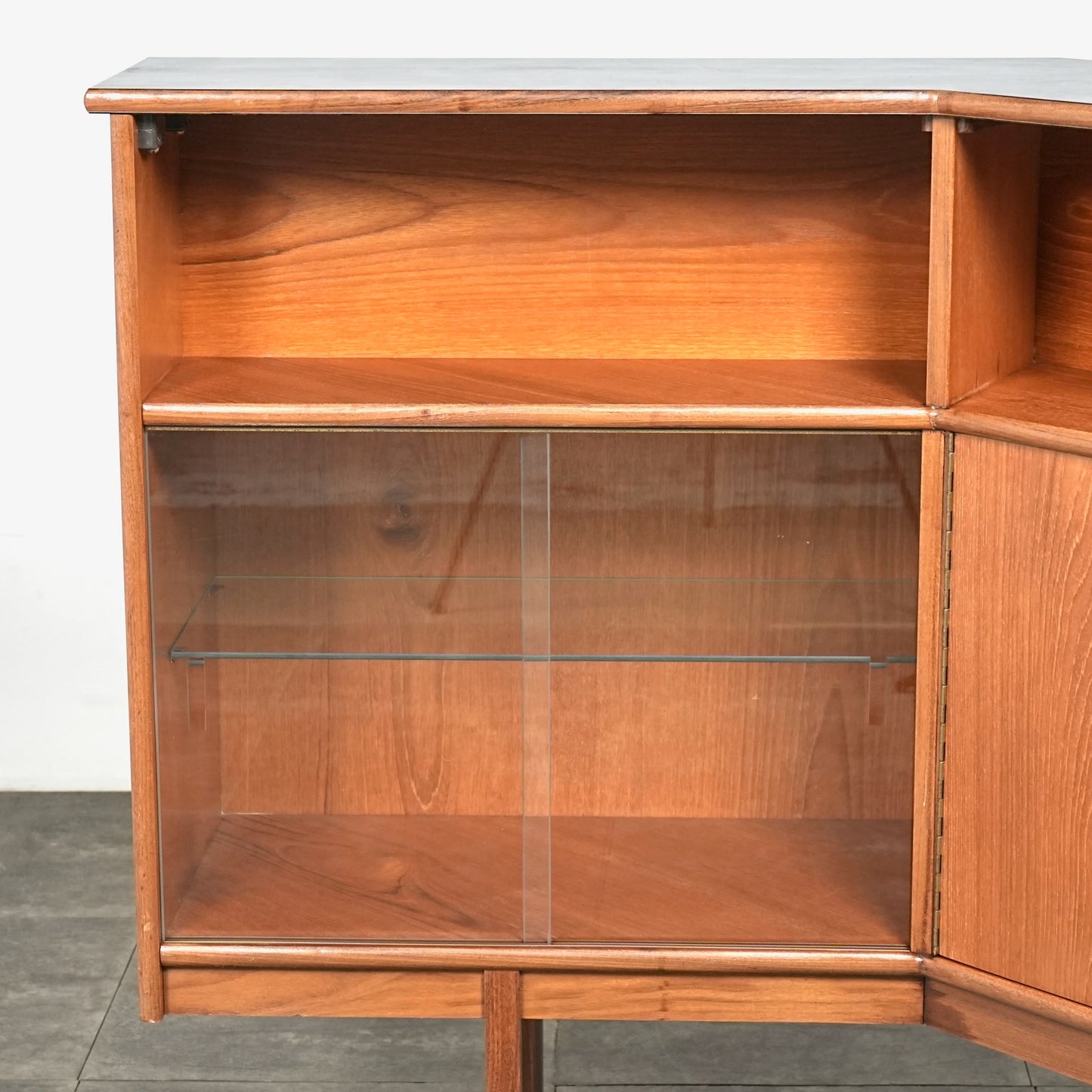 【Turnidge】ヴィンテージ キャビネット(カウンター)