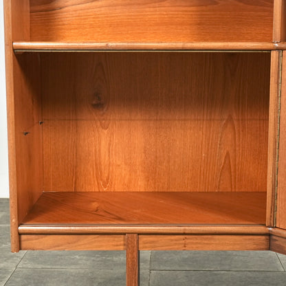 【Turnidge】ヴィンテージ キャビネット(カウンター)