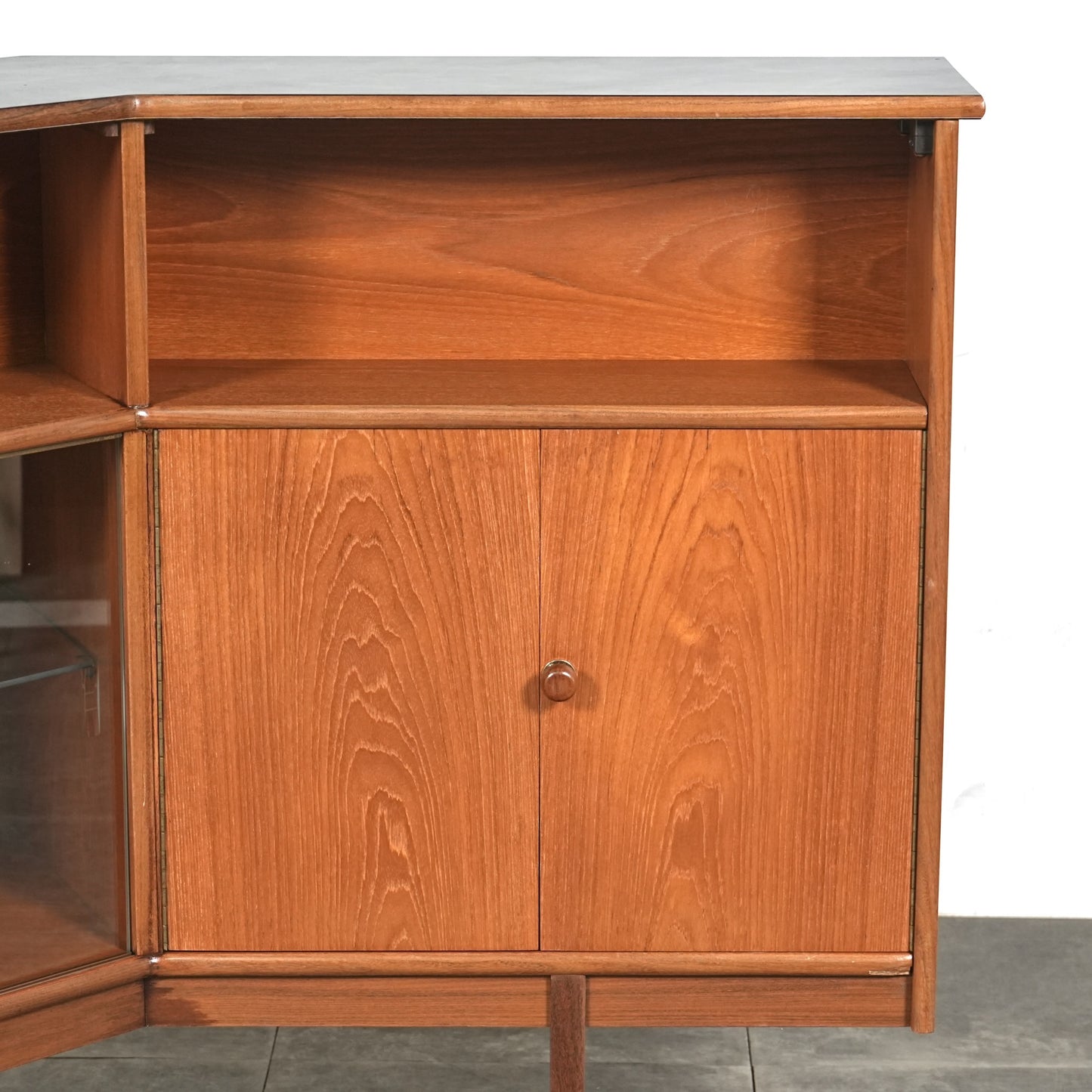 【Turnidge】ヴィンテージ キャビネット(カウンター)