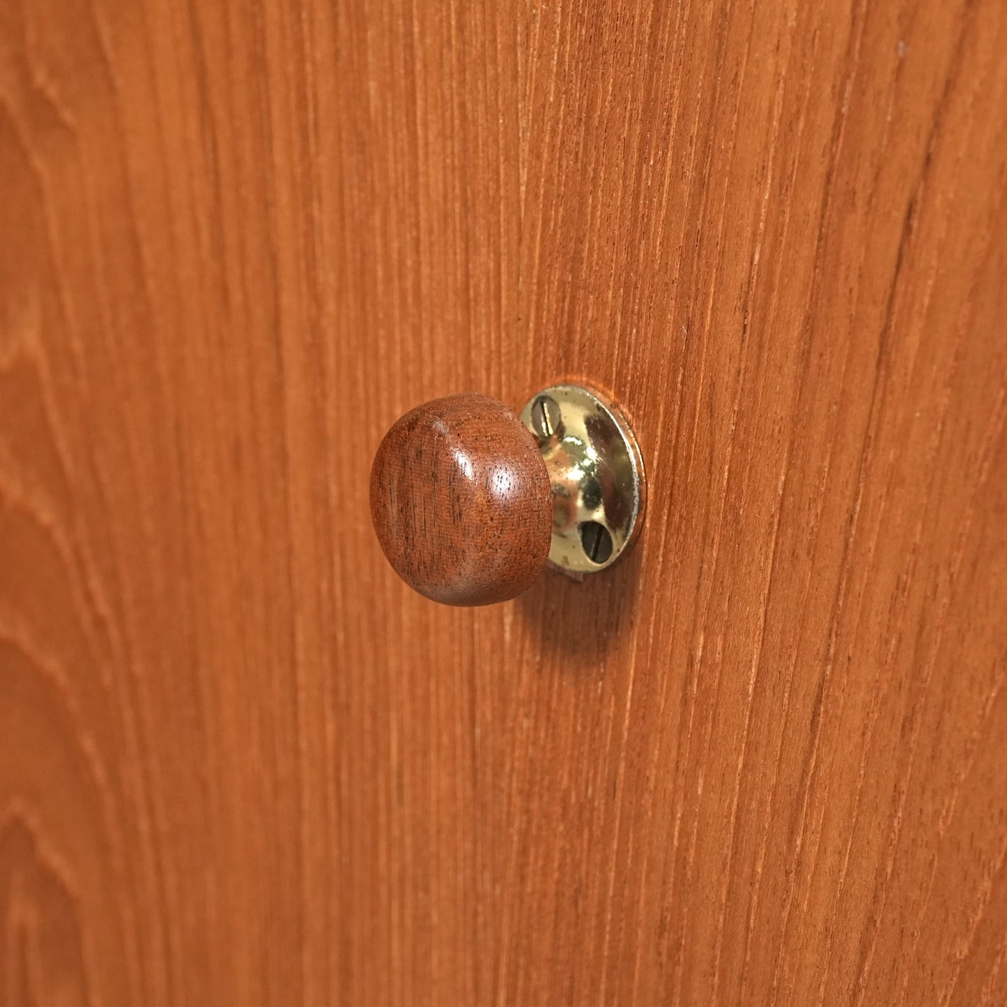 【Turnidge】ヴィンテージ キャビネット(カウンター)