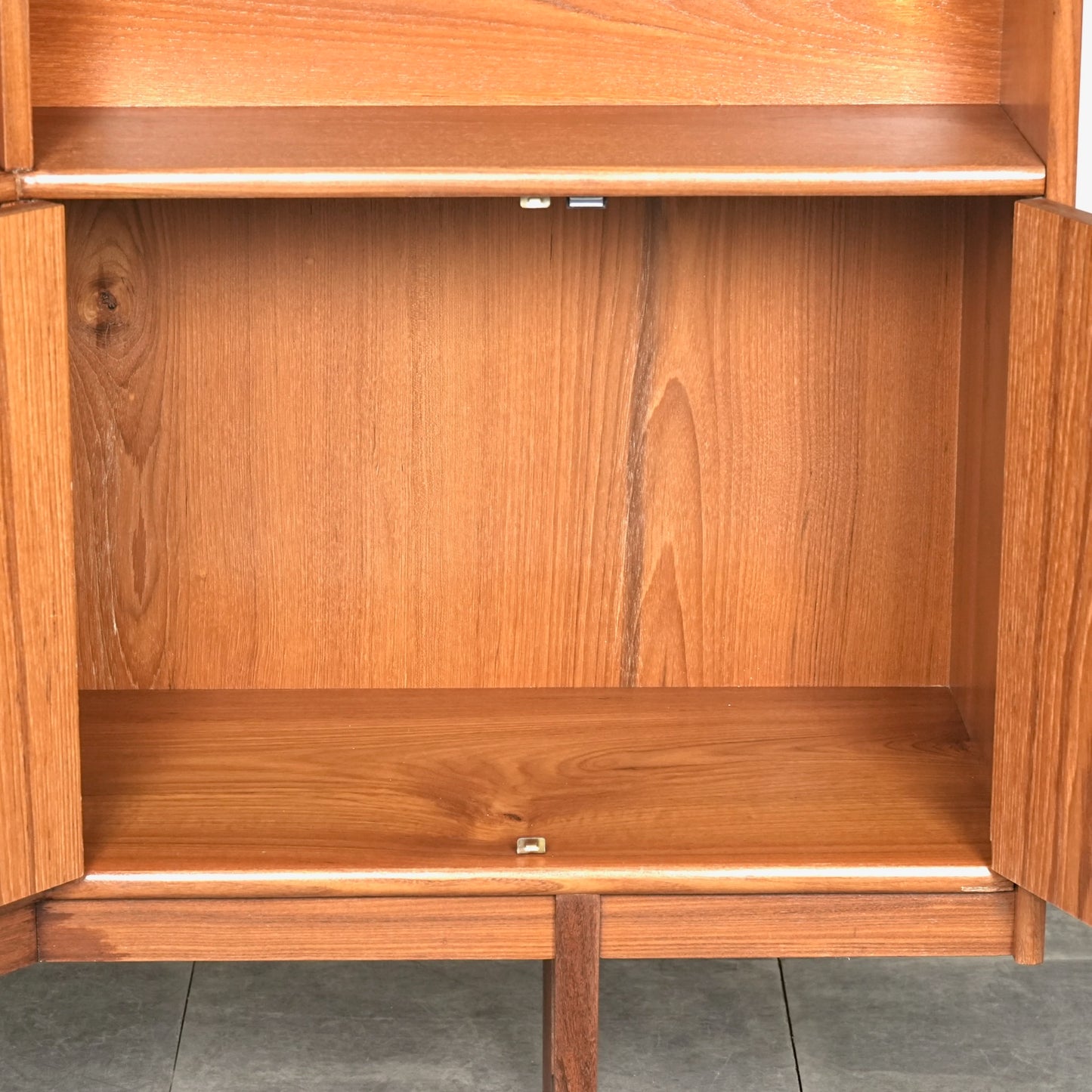 【Turnidge】ヴィンテージ キャビネット(カウンター)