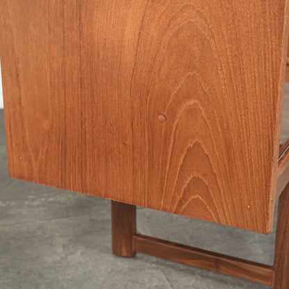 【Turnidge】ヴィンテージ キャビネット(カウンター)