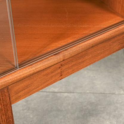 【Turnidge】ヴィンテージ キャビネット(カウンター)