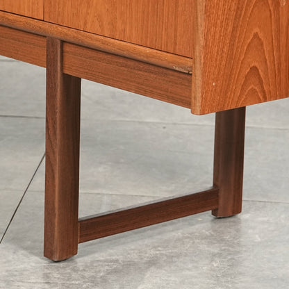 【Turnidge】ヴィンテージ キャビネット(カウンター)