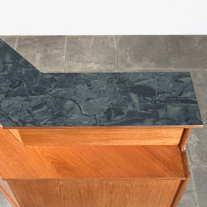 【Turnidge】ヴィンテージ キャビネット(カウンター)