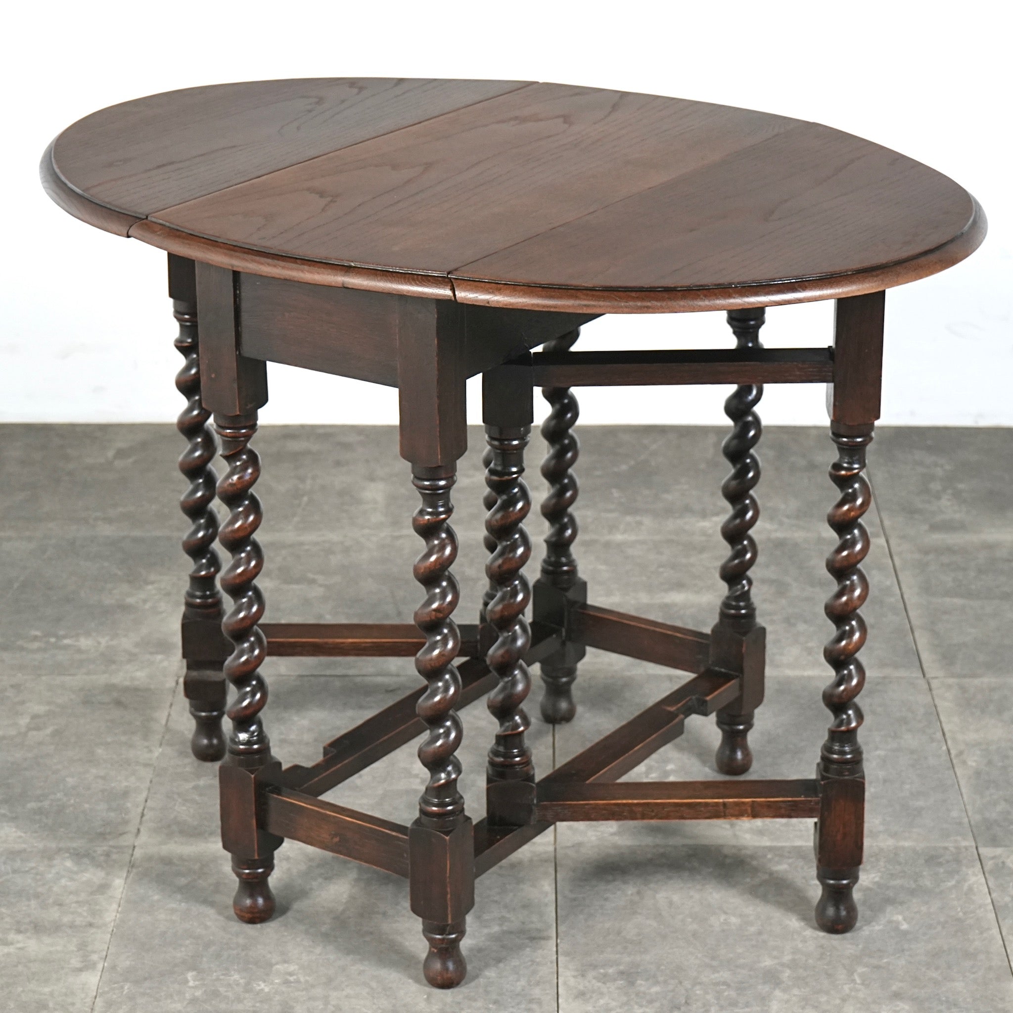 TABLE & DESK – TIME HYPE