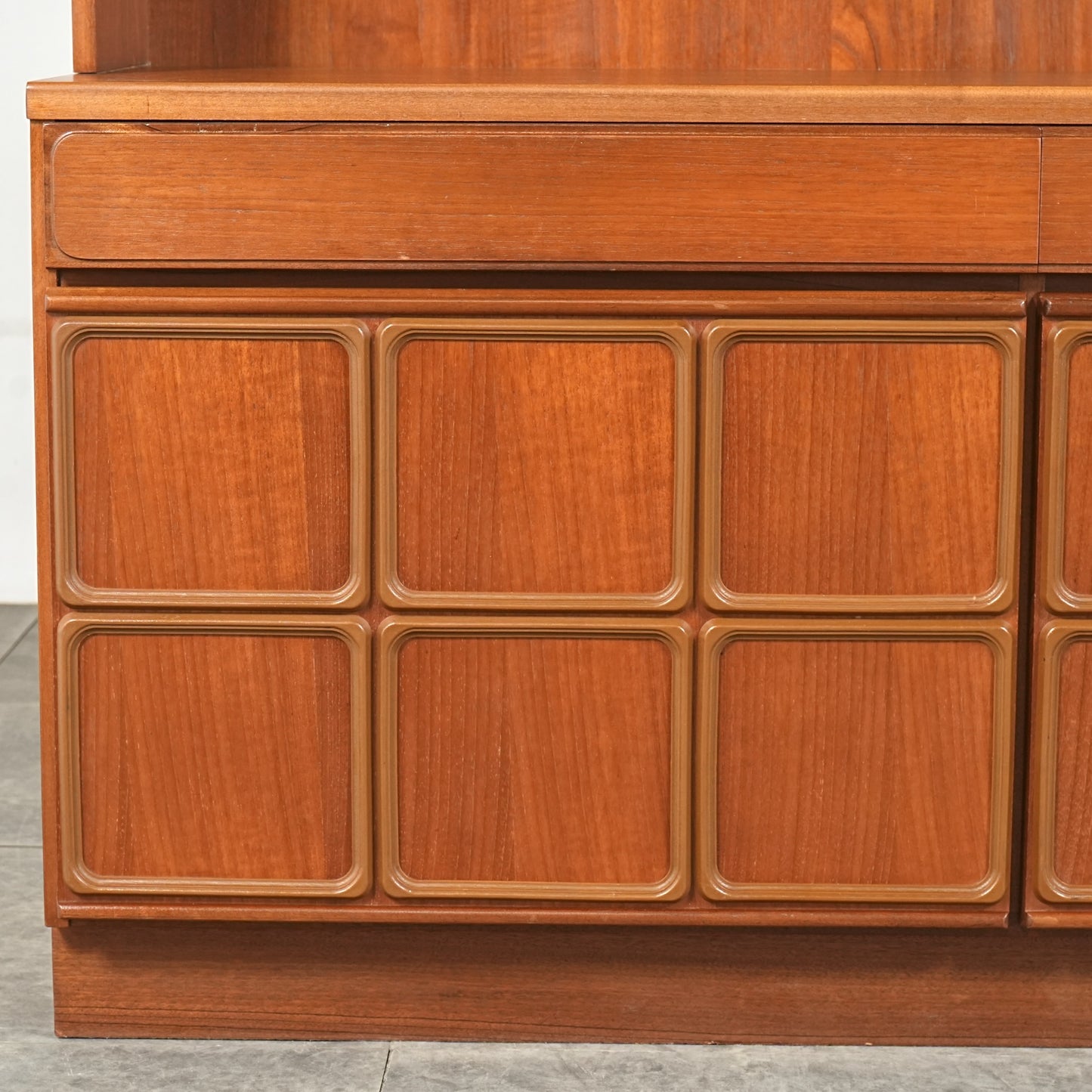 【A.H.McINTOSH】ヴィンテージ キャビネット