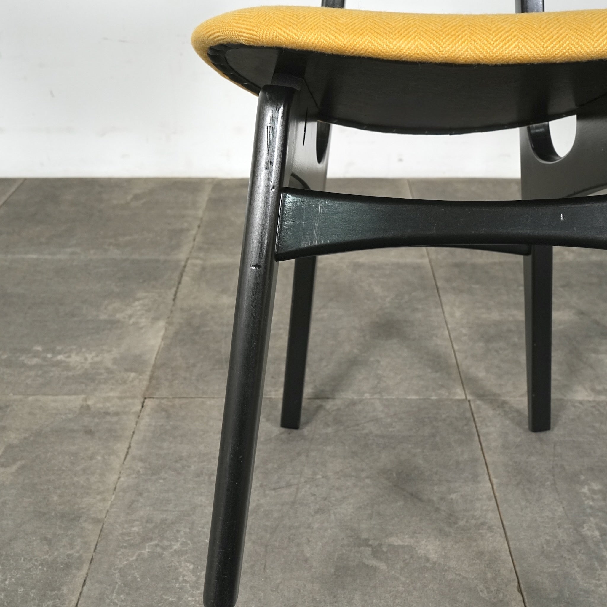 1950-60s G-PLAN Tola&Blackダイニングチェア 張替済み① G-PLAN】Tola&Black ダイニングチェア【張替済】 – TIME HYPE