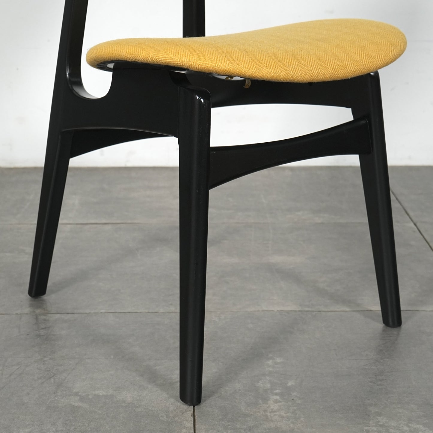 【G-PLAN】Tola&Black ダイニングチェア【張替済】