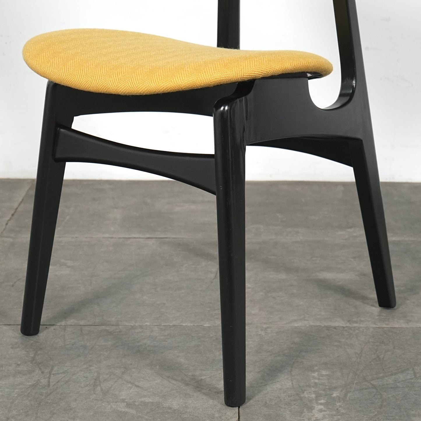 【G-PLAN】Tola&Black ダイニングチェア【張替済】