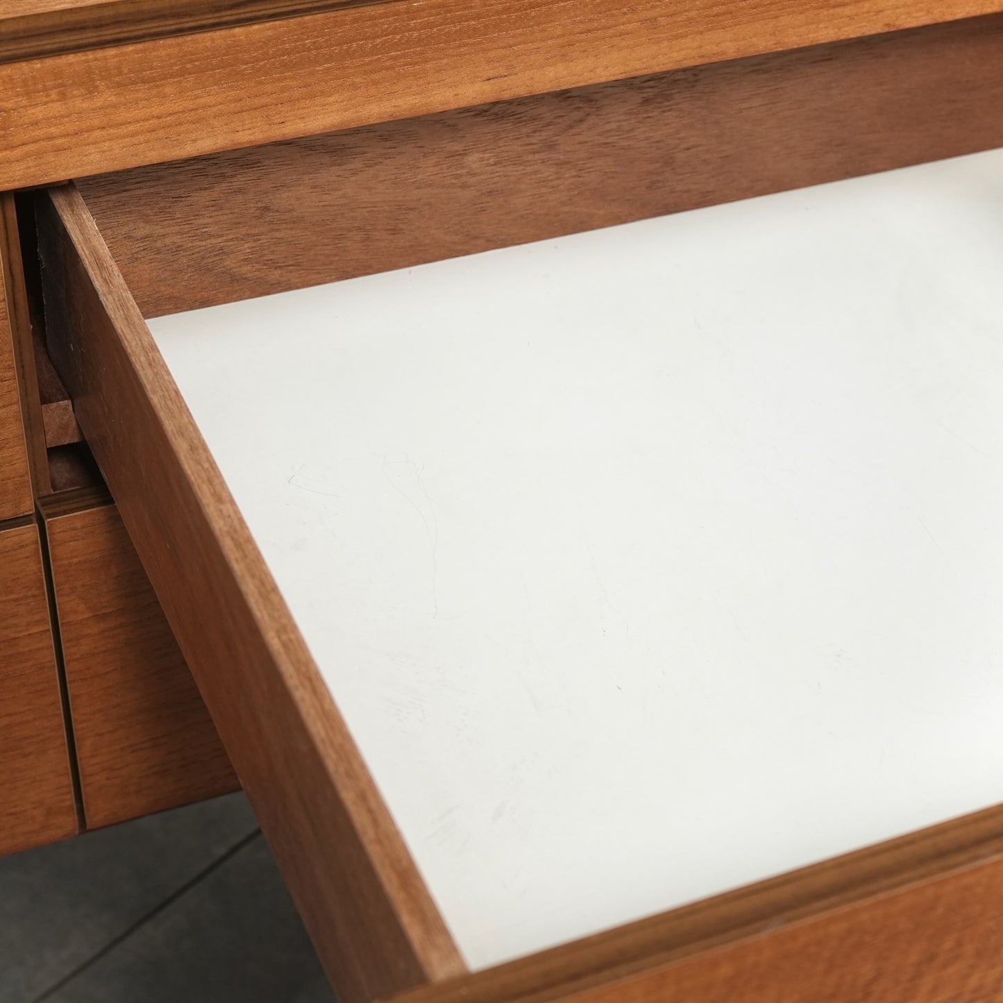 イギリスヴィンテージ サイドボード