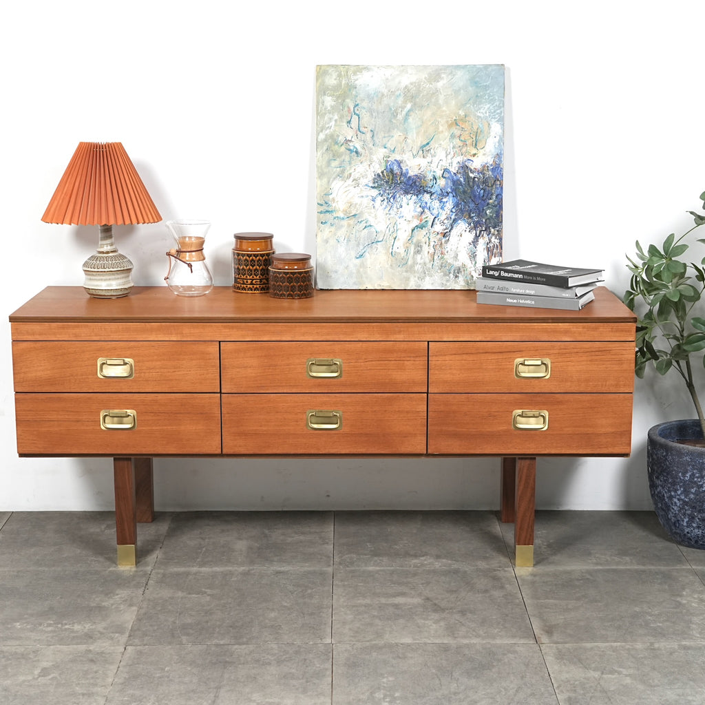 イギリスヴィンテージ サイドボード