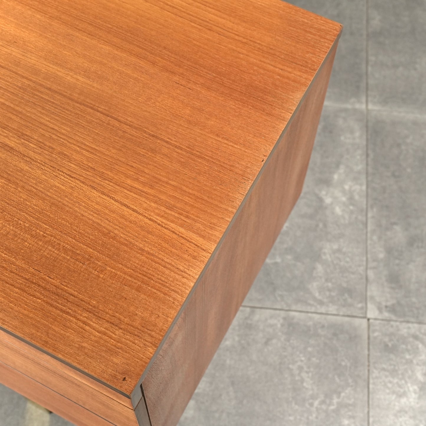 イギリスヴィンテージ サイドボード