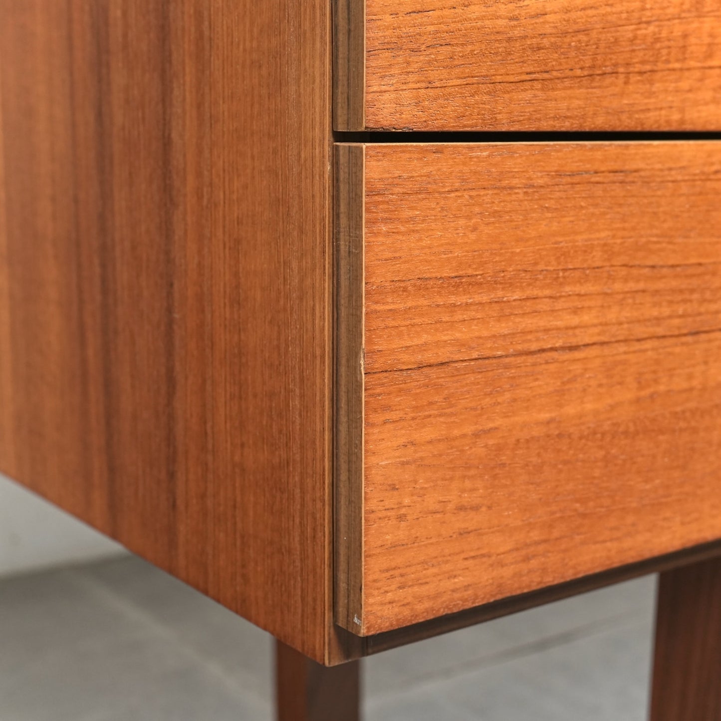 イギリスヴィンテージ サイドボード