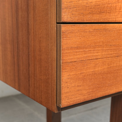 イギリスヴィンテージ サイドボード